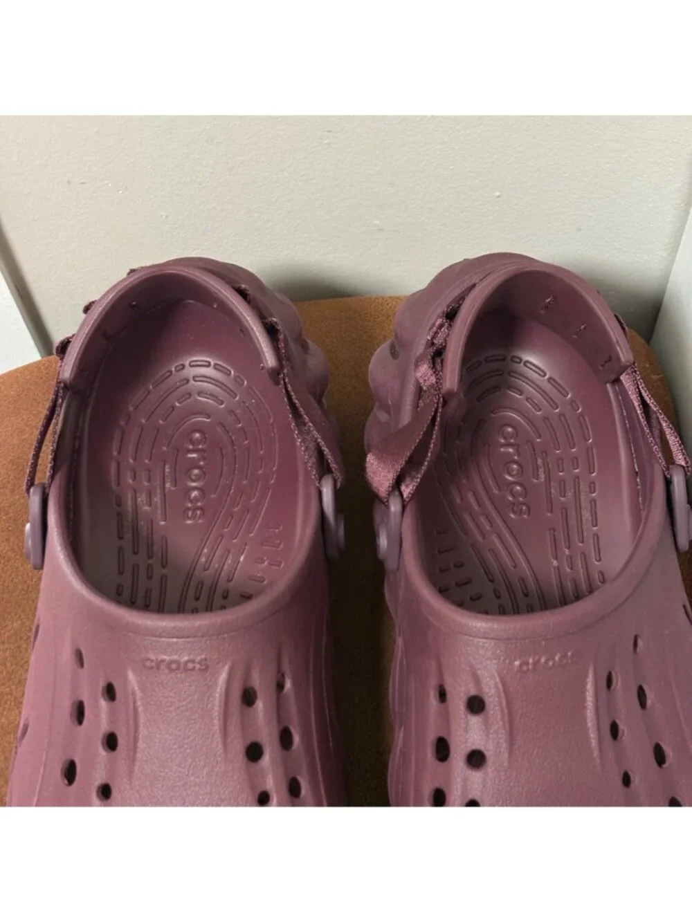 Crocs Echo Perforated Clog Sandals Plush Plum Color Mens size 11